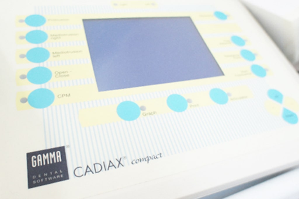 顎機能咬合診断用機器「CADIAX」